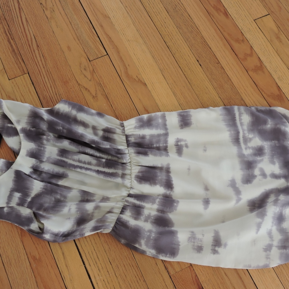 Bcbgmaxazria dress